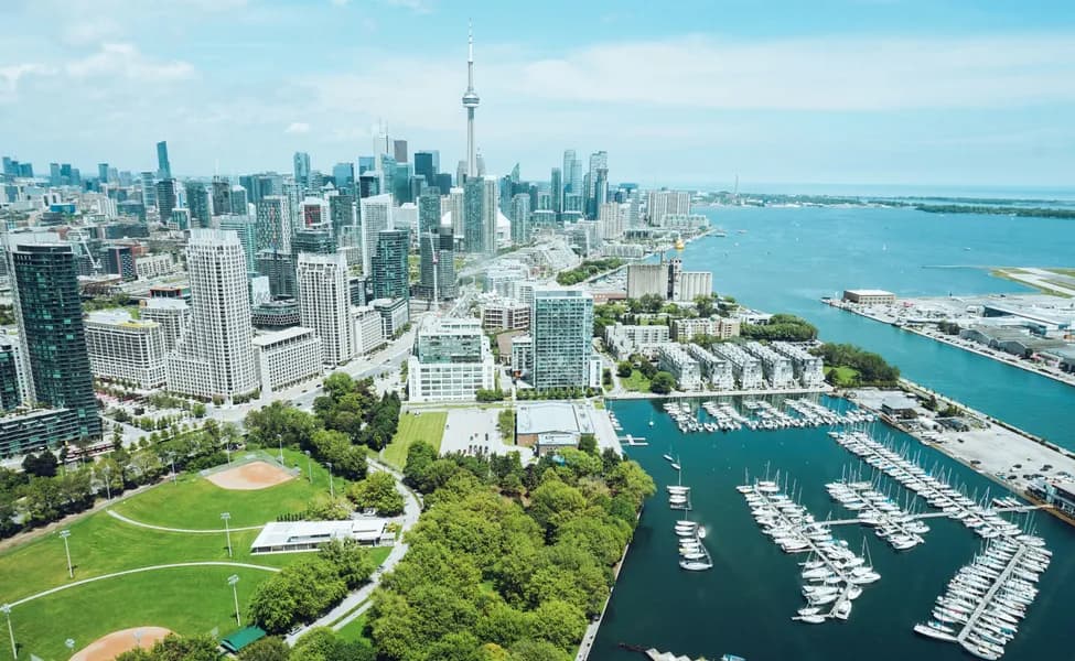 Жильё в Онтарио: почему миллиарды не помогают, и стоит ли отменить налог с продаж
