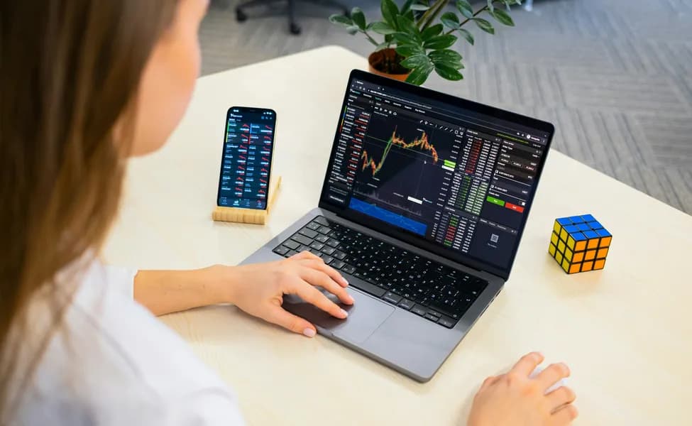 Инвестиции в Канаде для новичков: между страхом и здравым смыслом