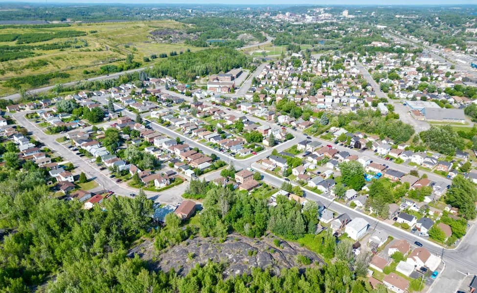 Sudbury запускает новые иммиграционные пути: приоритетные сектора и профессии объявлены